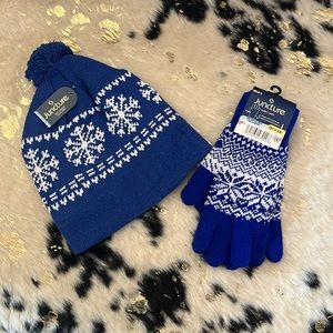 NWT Winter hat & glove set